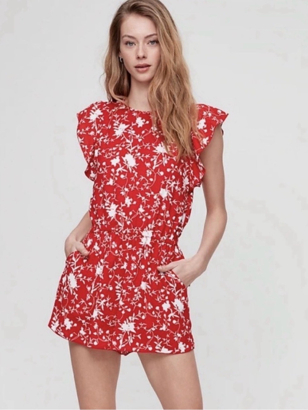 Aritzia Wilfred Fleurette Romper Goji Berry White Floral Ruffle Large
